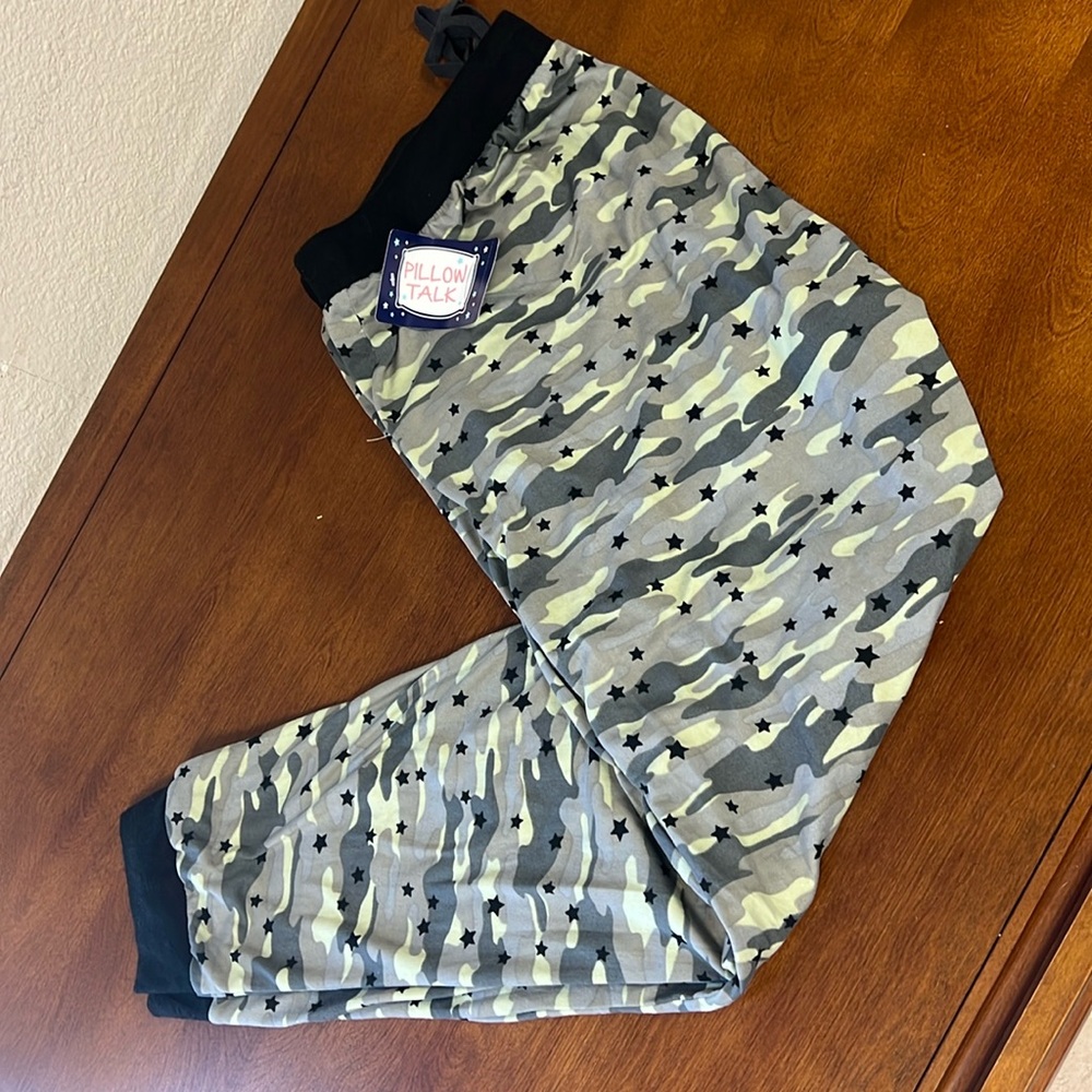 Pillow talk, XL ultrasoft pajama bottoms! NWT